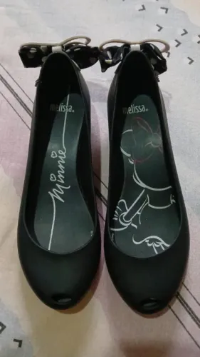 Sapatilha Melissa Preta com Laço da Minnie