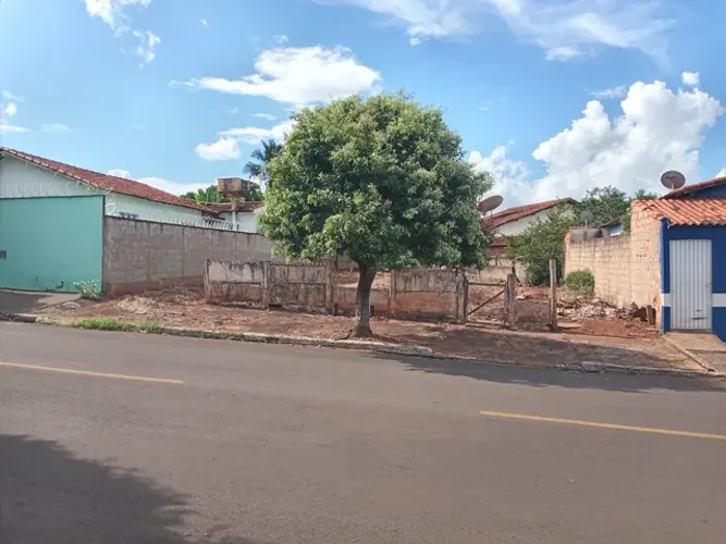 Lote em área nobre de Ituiutaba.