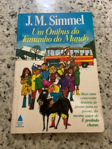 Livro Um Ônibus do Tamanho do Mundo