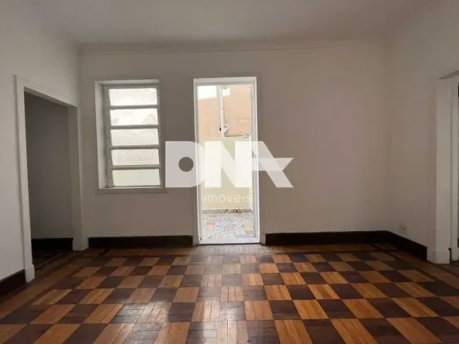 Apartamento - Padrão / Residencial / Urca