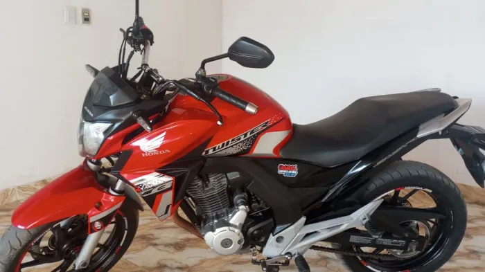 Vendo CB Twister 250cc ABS 2021