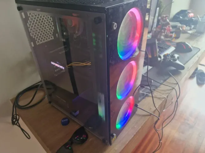 PC GAMER COMPLETO + MONITOR CURVO ?