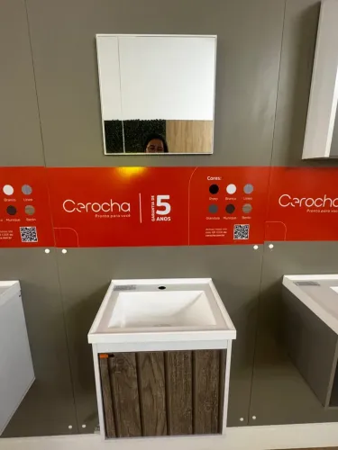 Gabinete pia de banheiro com espelho 