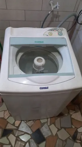 VENDO MAQUINA DE LAVAR ROUPAS CONSUL 06 KG