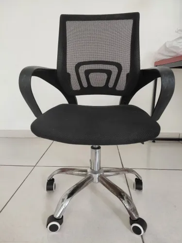 ? Cadeira de Escritório Giratória Healer Jadel - Conforto e Estilo para Seu Home Office!