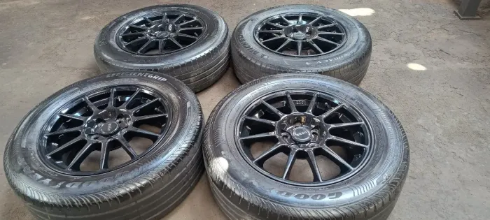 Rodas OZ Racing Turismo Vx 47 Aro 15 5x100 Grafite - Muito novas