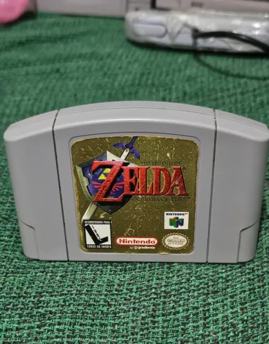 FITA ORIGINAL THE LEGEND OF ZELDA OCARINA OF TIME NINTENDO 64. Em excelente estado