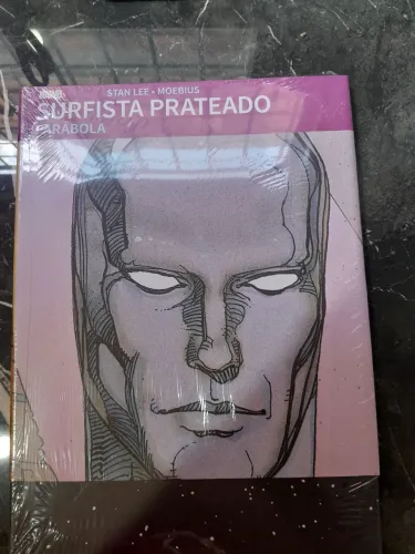Surfista Prateado