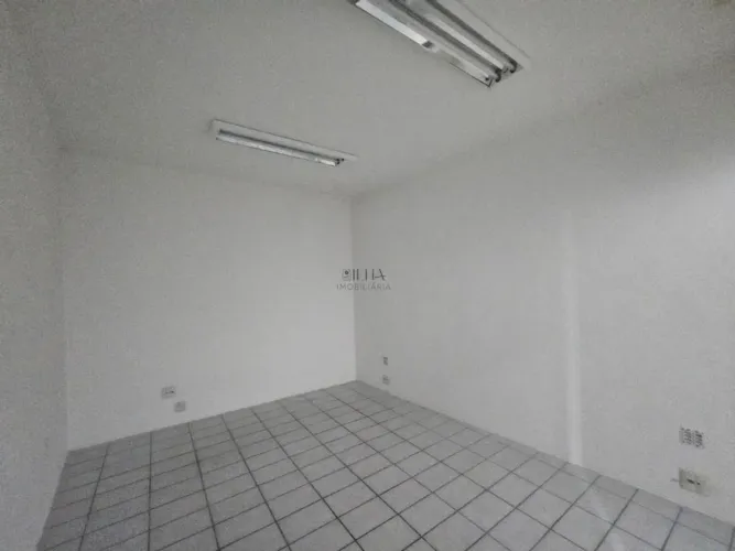 Sala à venda e para alugar em Vila Velha, Glória, com 20 m²
