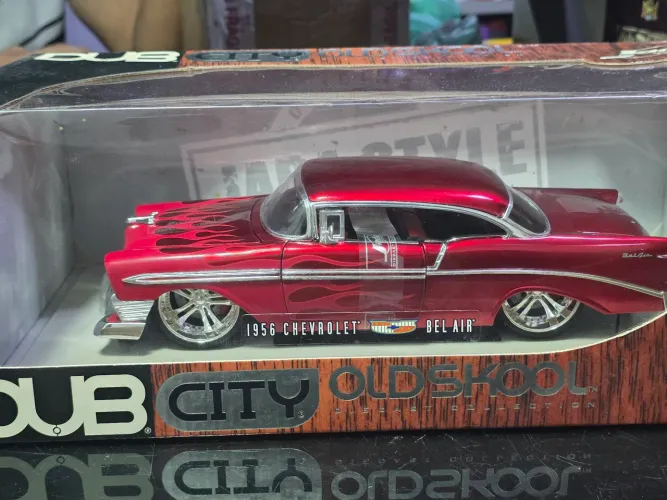 Miniatura 1:18 belair 1956 jada dub City nova