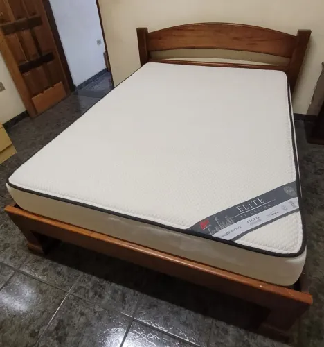 Colchão de casal 