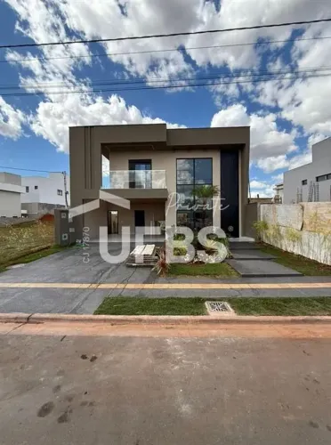 Sobrado, 4 Suítes, 217M², Jardins Capri