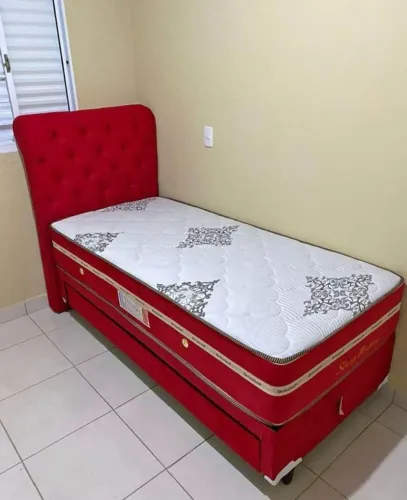 Cama Box Solteiro Orthocrin com Cabeceira Estofada Vermelha