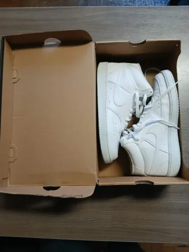 Tênis Nike original cano alto 430,000 semi-novo na caixa