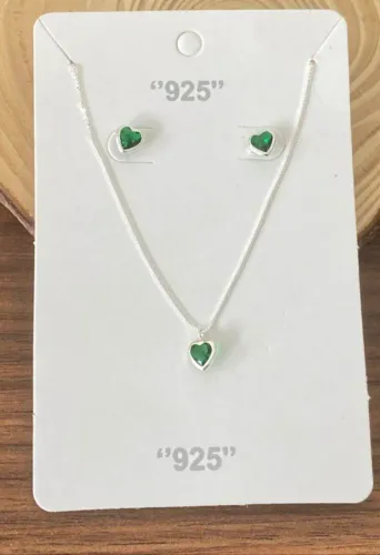 Conjunto de Colar e Brincos em Prata 925 com Pedra Verde