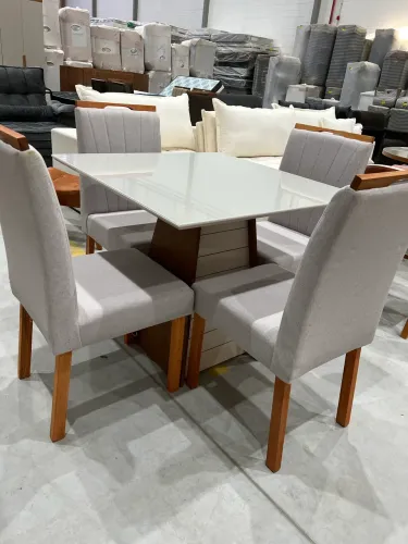 Mesa Quadrada com 4 Cadeiras NOVO BLACK WOW