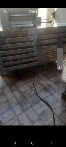 Balcão refrigerado de pastéis 