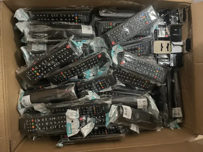 Kit lote 80 Controles TV Samsung + 160 pilhas oferta relâmpago