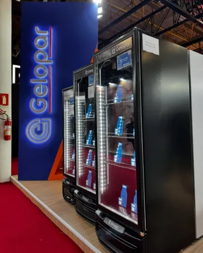 Expositor Refrigerado Vários Tamanhos - Loja