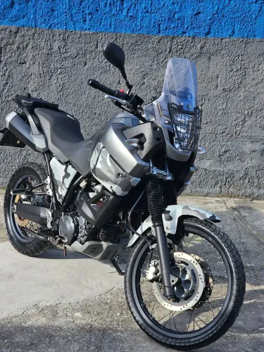 Vendo a BRUTA XT660z - Camuflada ABS