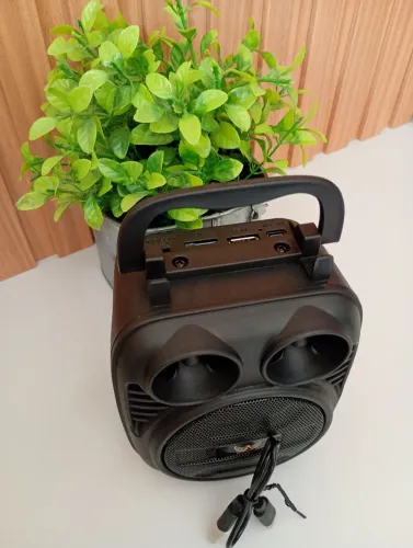 Mini caixinha de som portátil/.com suporte para celular 