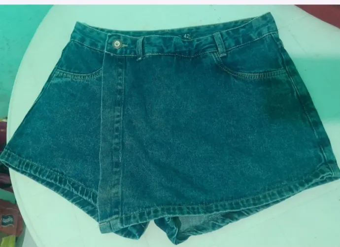 2 short jeans 50 reais 