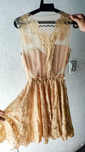 VENTIDO DE FESTA RENDA CURTO