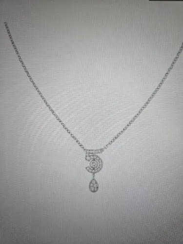 Colar de diamantes chanel