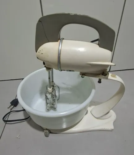 Bateria Arno antiga década de 60.