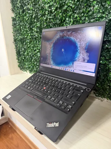 Lenovo ThinkPad E14 | Intel Core i5 10ª Geração | 8GB RAM | SSD 256GB | Excelente Estado