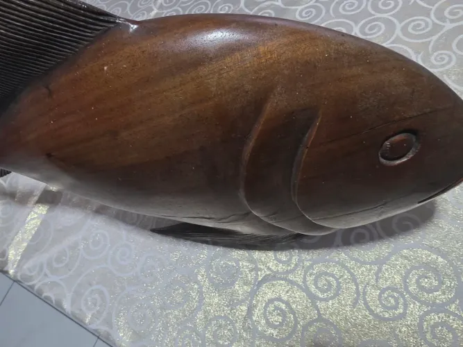 Peixe de madeira