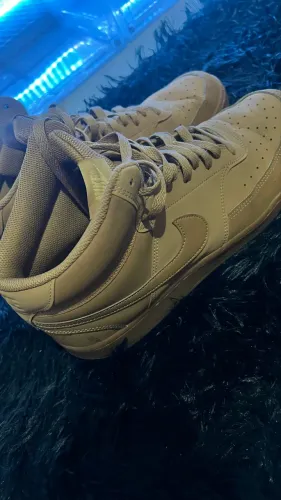 Tênis Nike court vision mid