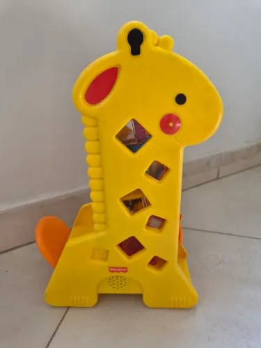 Brinquedo Fisher Price Girafa com blocos