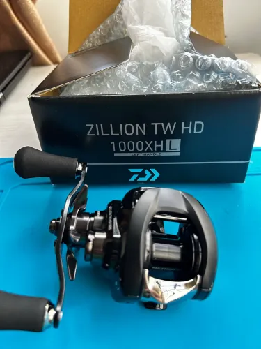 Carretilha de Pesca Daiwa Zillion TW HD 1000 XH L