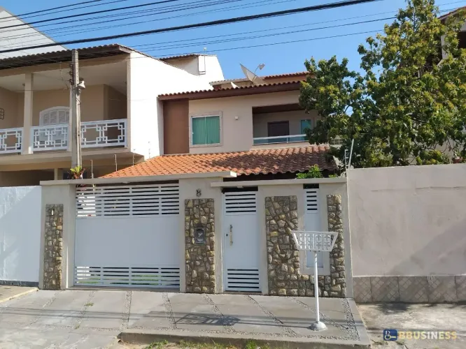 Casa à venda com 4 quartos - Alphaville, Campos dos Goytacazes, RJ