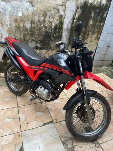 Moto Bros 2018