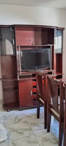 MESA DE JANTAR DE 6 CADEIRAS E ESTANTE RACK