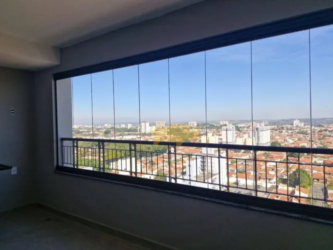 Exelente apartamento no último andar em condomínio de alto padrão
