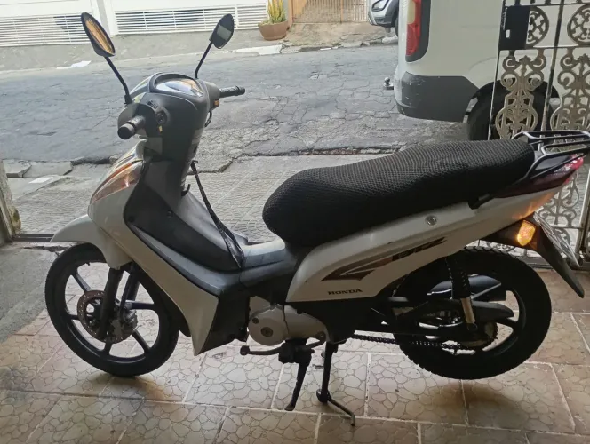 Honda Biz ex 125 ano 2013