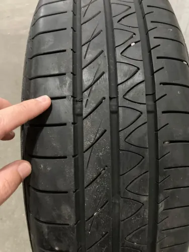 Pneu Continental Powercontact 2 195/65r15 91H pouco usado