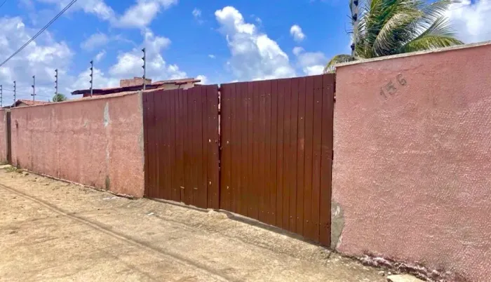 Portão grande em IPÊ
