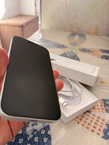 iPhone 16 de 128gb (100%)