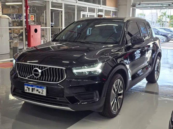 Volvo XC40 XC 40 T-5 Híbrido Momentum 1.5 262cv 2021