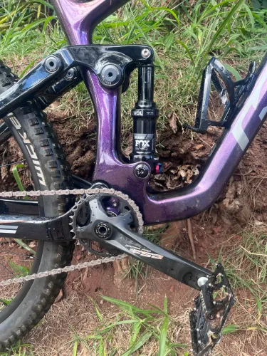 MTB Full Carbono KHS 6600 Enduro