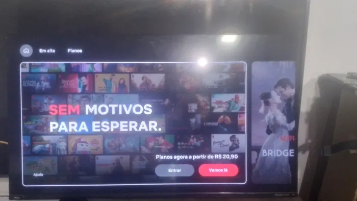 Smart tv britania 40 polegadas, funcionando tudo perfeitamente, pode testa