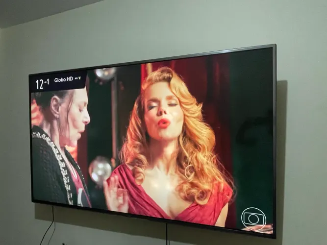 TV LG Smart TV LED de 70 polegadas