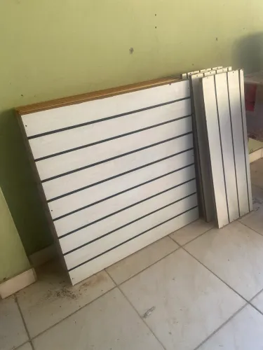 Painéis Canaletados