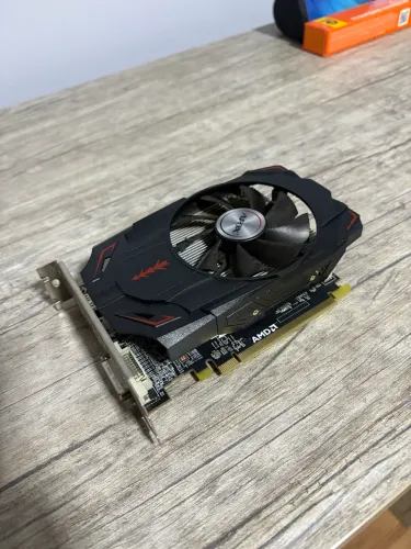 Placa de vídeo RX 550 4gb