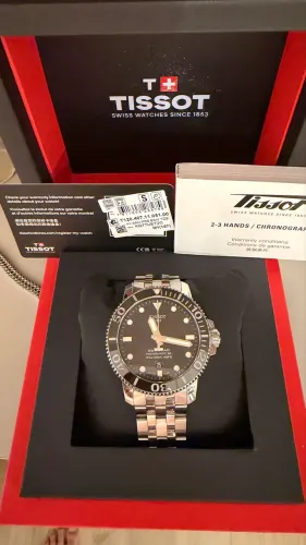 Vendo Tissot Seastar 1000 42,5mm. É um relógio para todas as ocasiões.