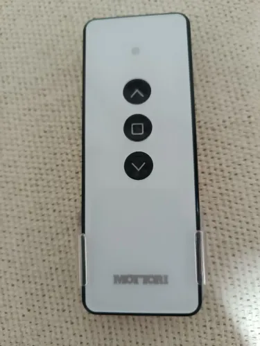 Controle Remoto Mottori para acionamento de cortinas e persianas